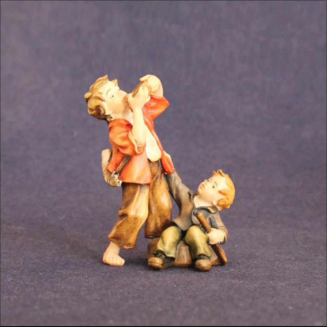 Statuina Coppia Bambini Pozzo