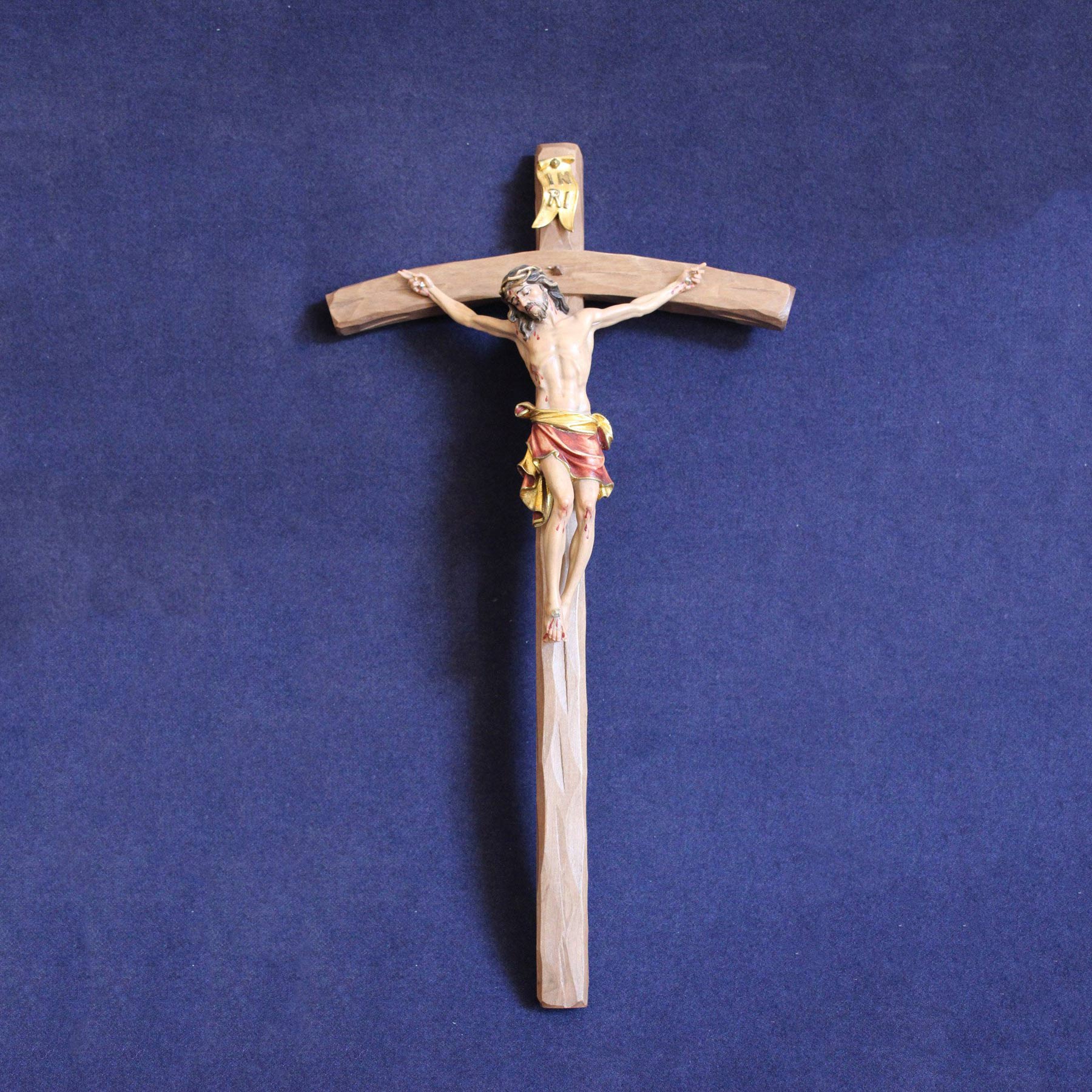 Crocifisso in legno tradizionale