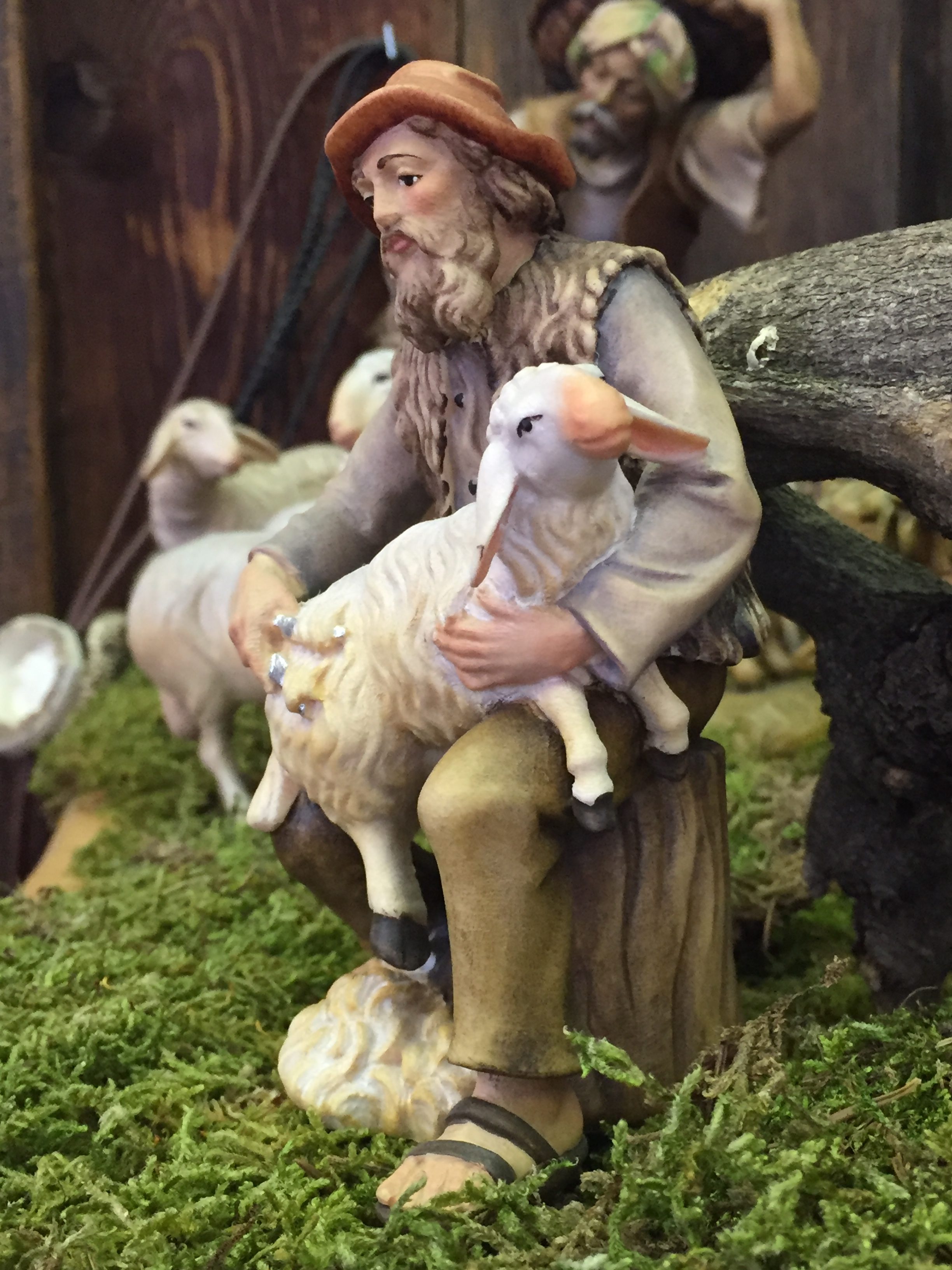 Statuina Presepe Legno Pastore Tosatore